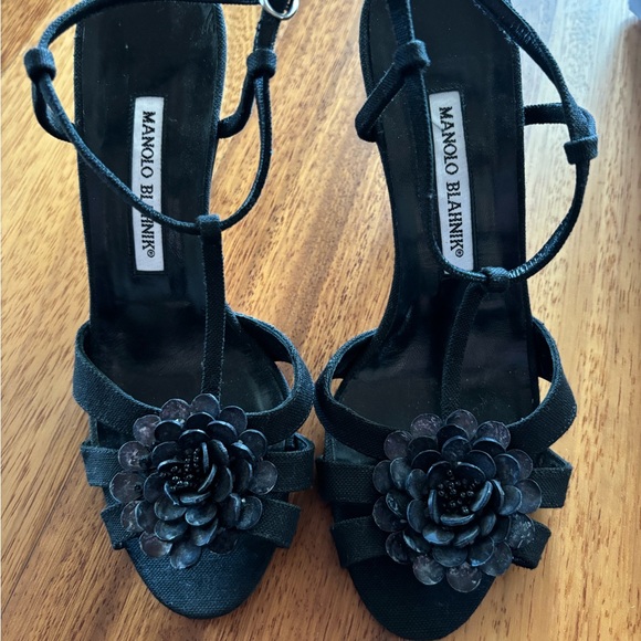 New Manolo heels - Picture 3 of 5